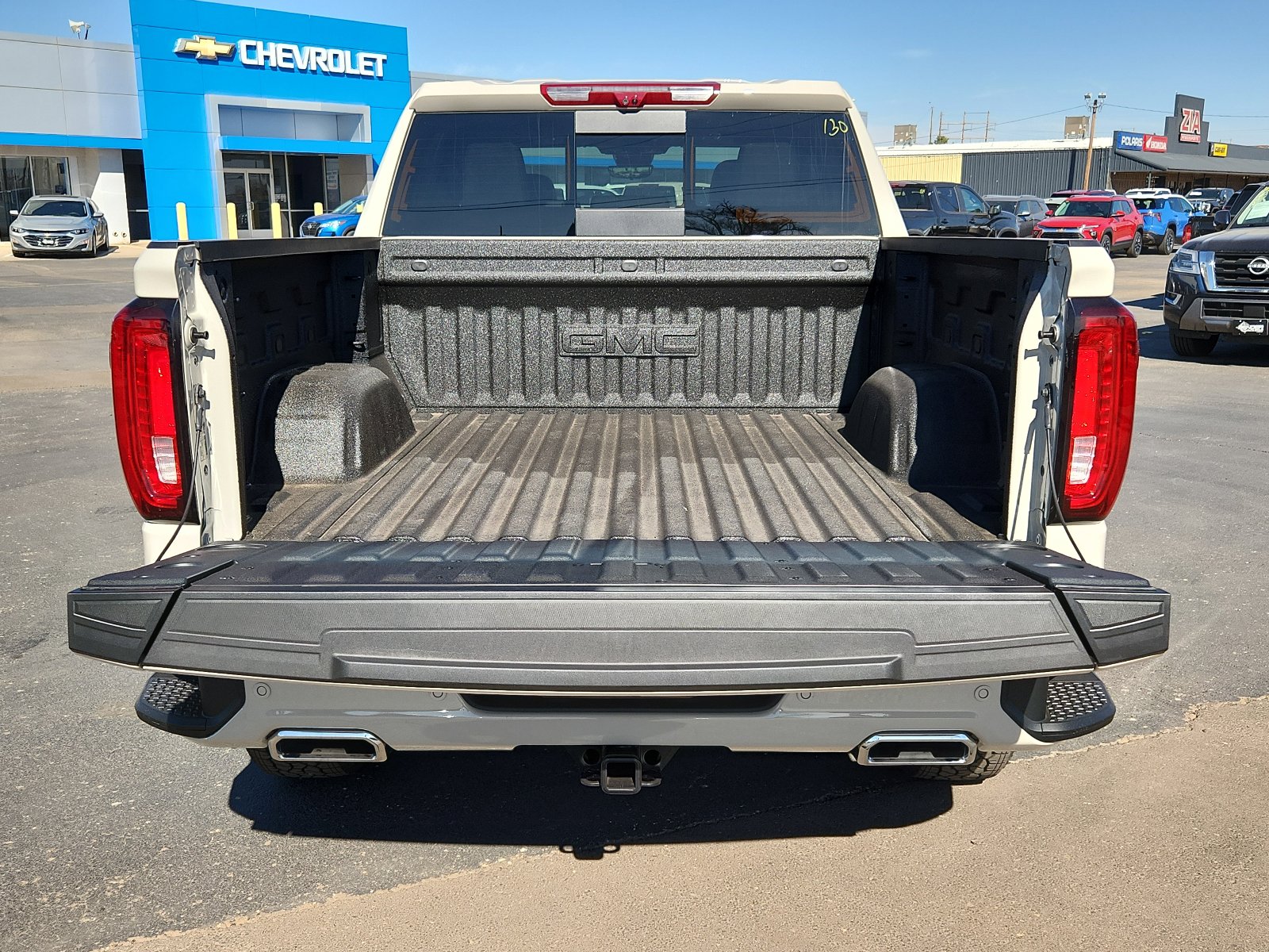 New 2026 GMC Sierra 1500 AT4 w/ AT4 Premium Package image 10