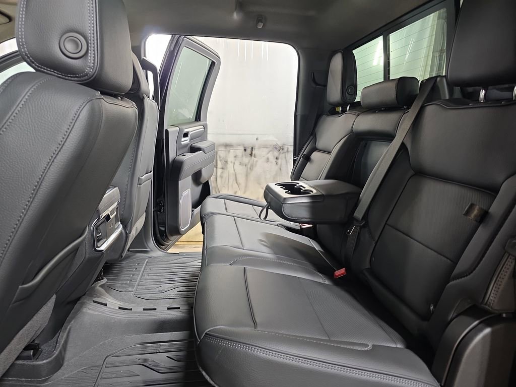 New 2026 GMC Sierra 3500 Denali w/ Denali Reserve Package AWD/4WD image 13