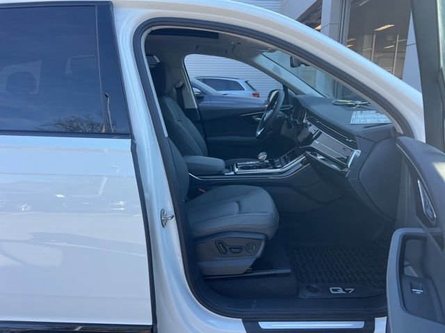 Certified 2025 Audi Q7 3.0T Premium Plus w/ Premium Plus Package image 35