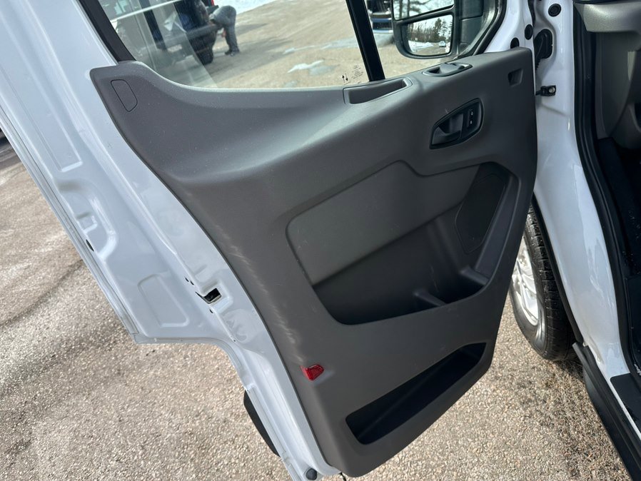 Used 2021 Ford Transit 350 XLT image 10