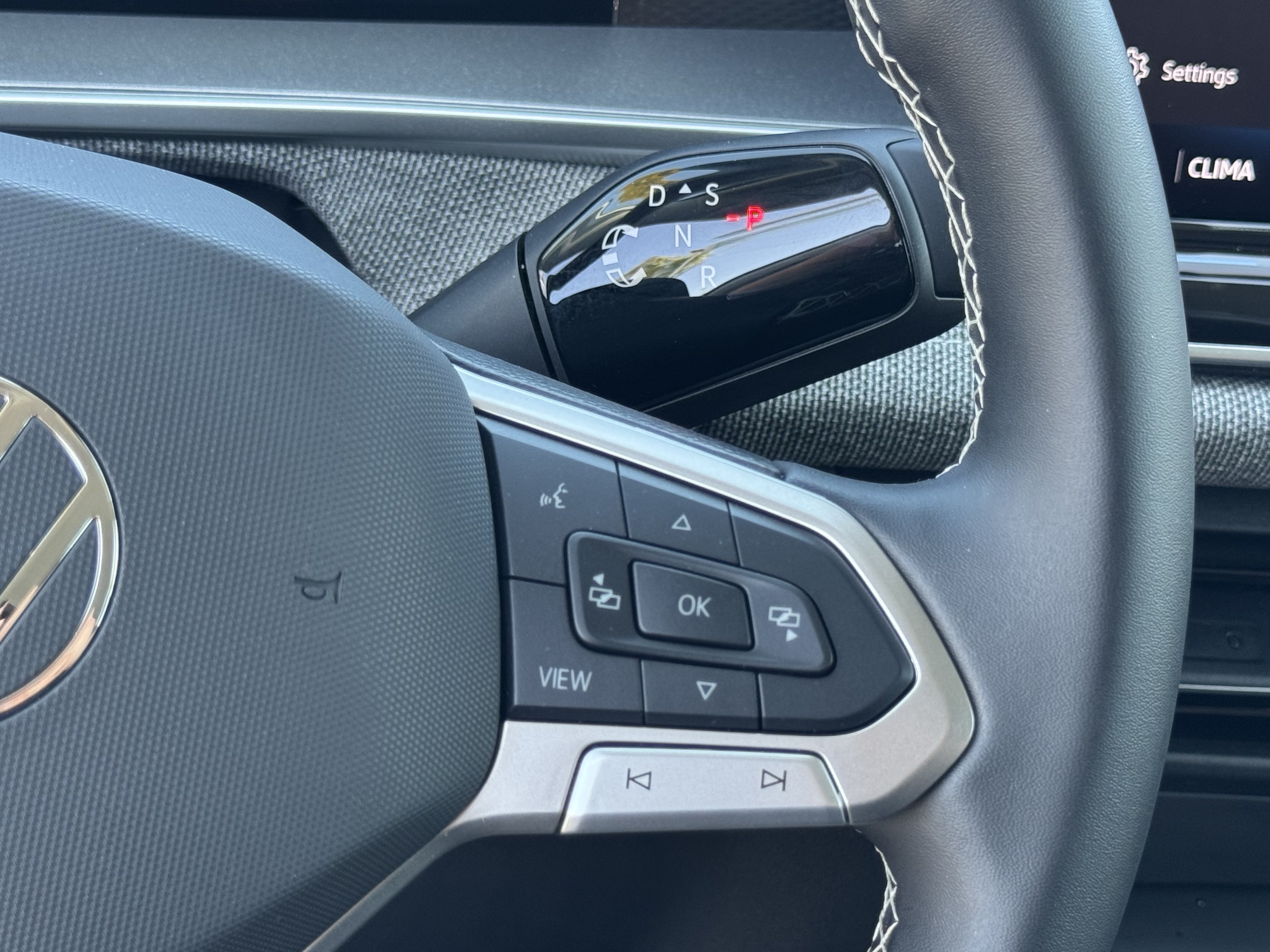 Certified 2025 Volkswagen Tiguan S FWD image 20