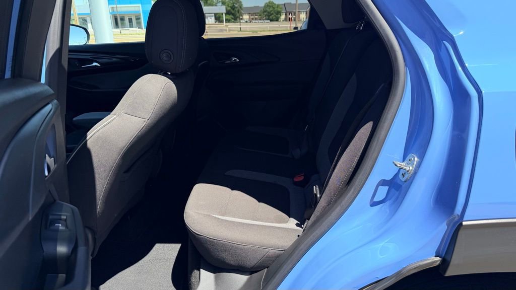 Used 2024 Chevrolet TrailBlazer LT w/ LT Cold Weather Package FWD image 15