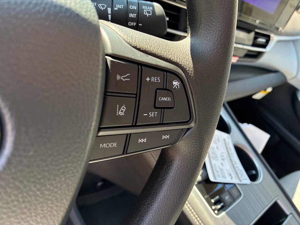 New 2026 Toyota Sienna LE image 25