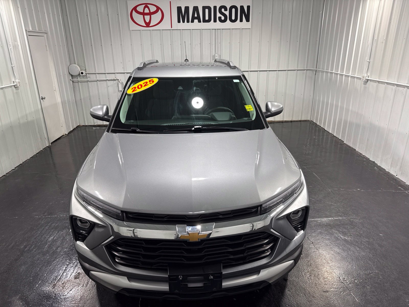 Used 2025 Chevrolet TrailBlazer LT AWD/4WD image 7