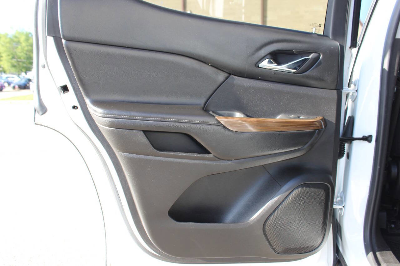 Used 2018 GMC Acadia SLE image 12