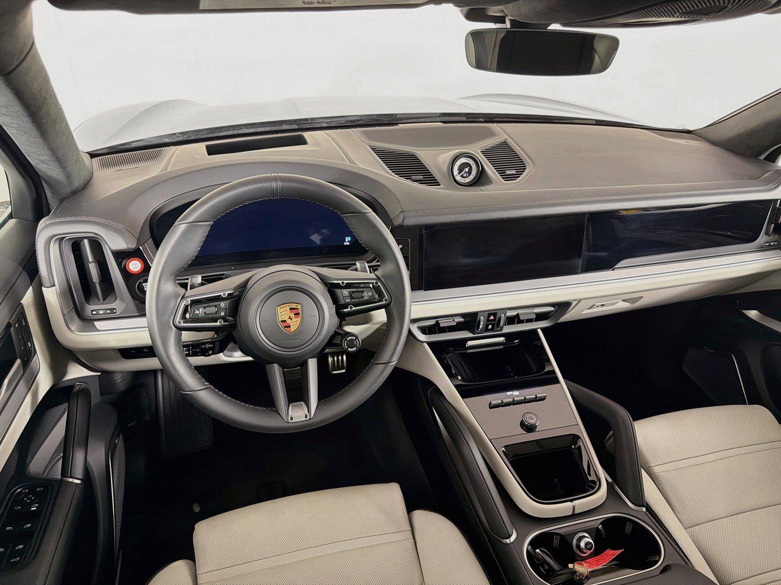Certified 2026 Porsche Cayenne GTS w/ Premium Package Plus AWD/4WD image 18