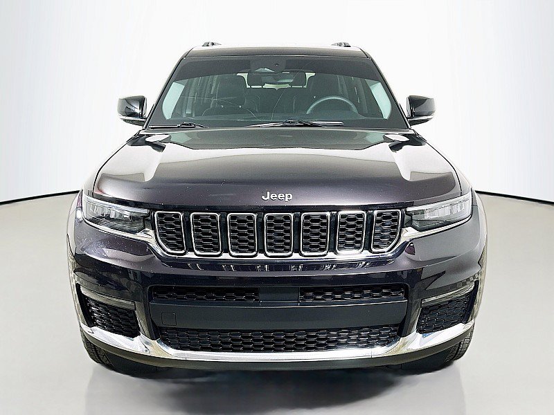 Used 2023 Jeep Grand Cherokee L Limited AWD/4WD image 2