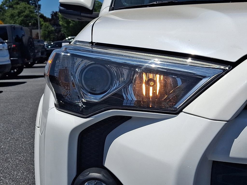 Used 2019 Toyota 4Runner SR5 Premium AWD/4WD image 11