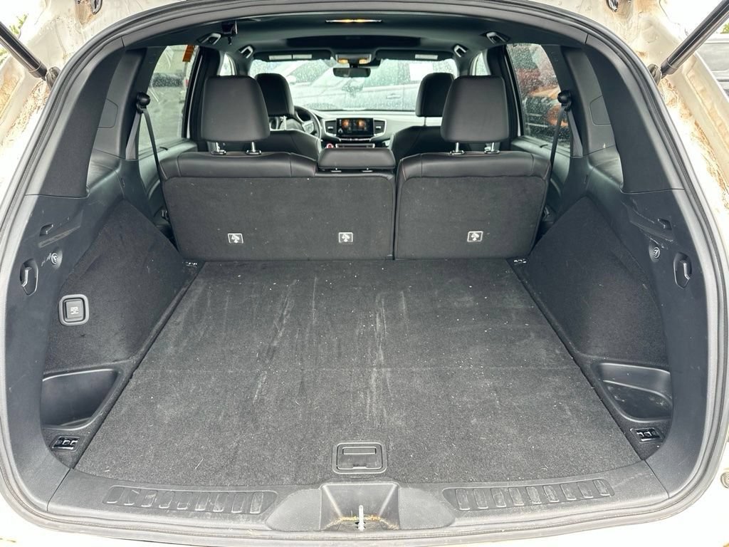 Used 2025 Honda Passport Black Edition image 11