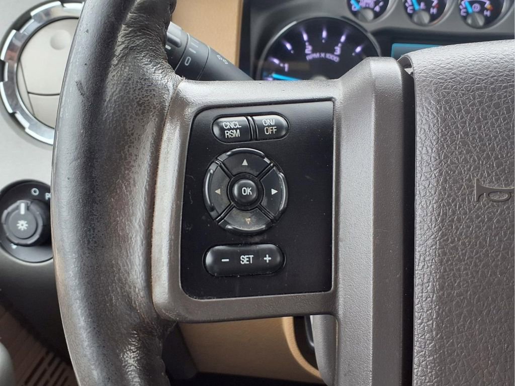 Used 2015 Ford F250 Lariat w/ Lariat Interior Package AWD/4WD image 12