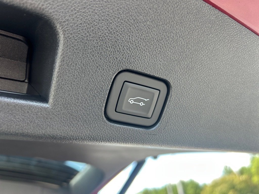 New 2026 Chevrolet Traverse RS w/ LPO, Floor Liner Package image 25