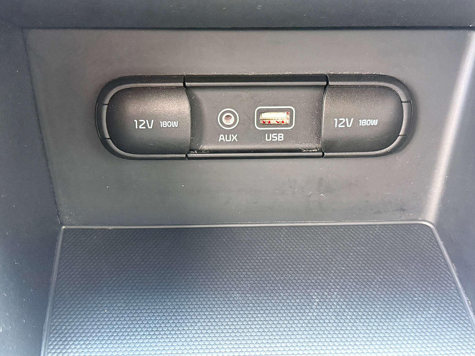 Used 2018 Kia Niro FE FWD image 20