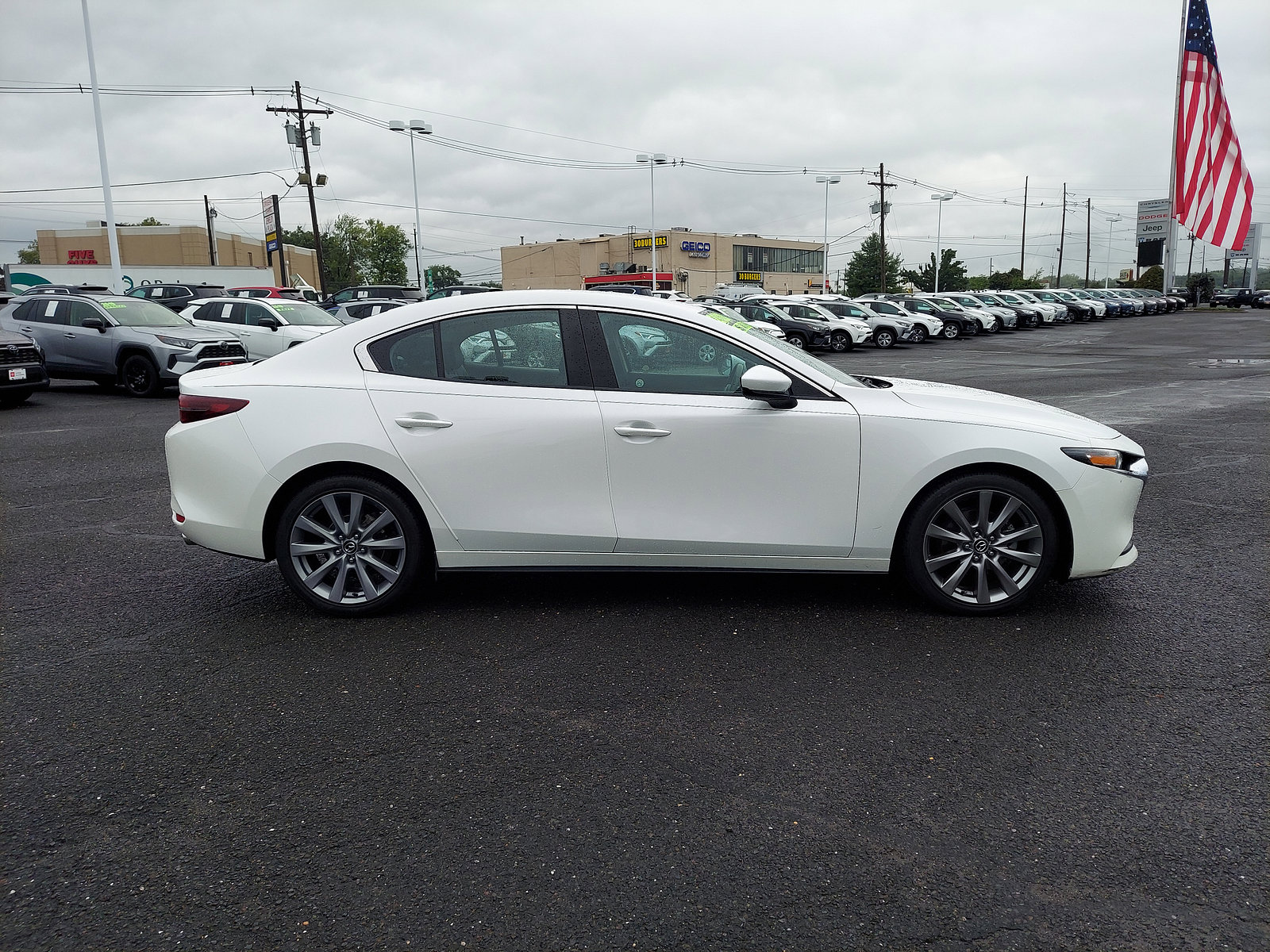 Used 2020 MAZDA MAZDA3 AWD Sedan w/ Select Package image 7
