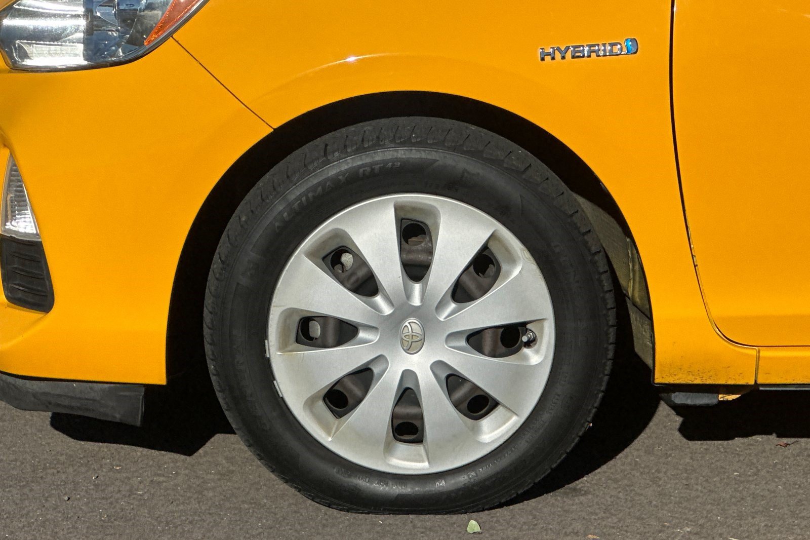 Used 2014 Toyota Prius C Three FWD image 36