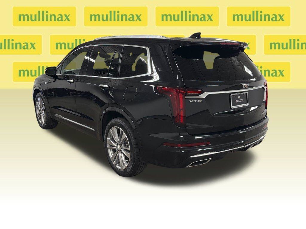 Used 2023 Cadillac XT6 Premium Luxury FWD image 13