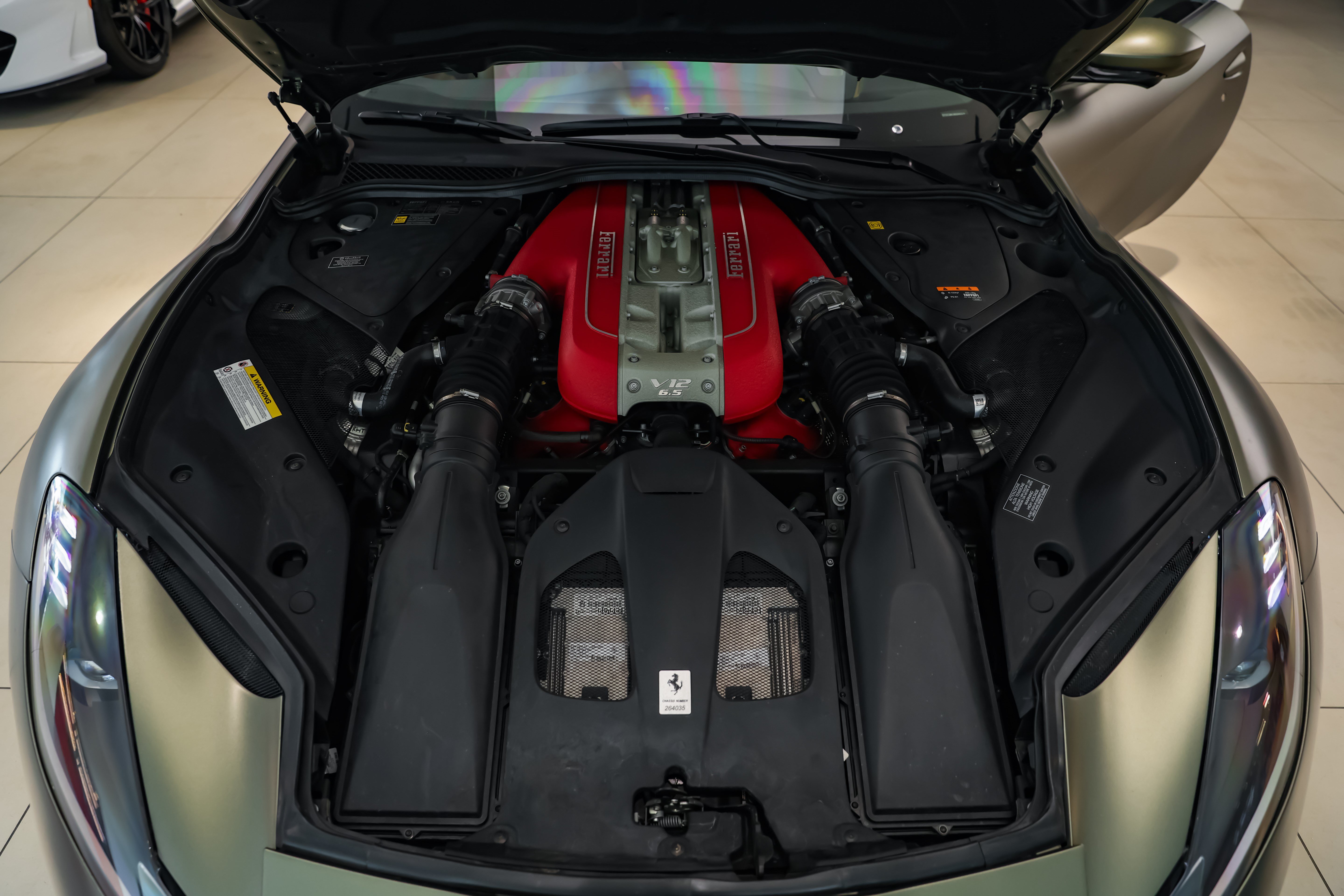 Used 2021 Ferrari 812 GTS RWD image 40