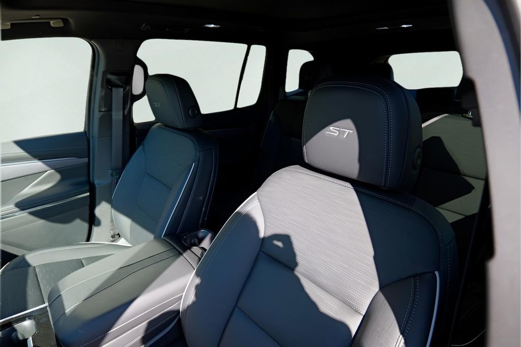 New 2026 Buick Enclave Sport Touring w/ Super Cruise Package image 8