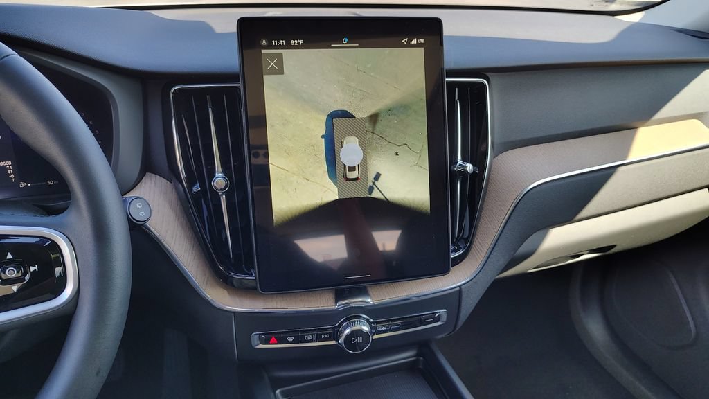 New 2026 Volvo XC60 B5 Plus w/ Climate Package AWD/4WD image 18