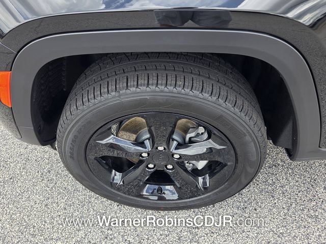 New 2026 Jeep Grand Cherokee L Limited w/ Limited Altitude Package AWD/4WD image 19