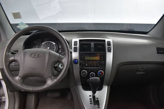 Used 2007 Hyundai Tucson Limited FWD image 8
