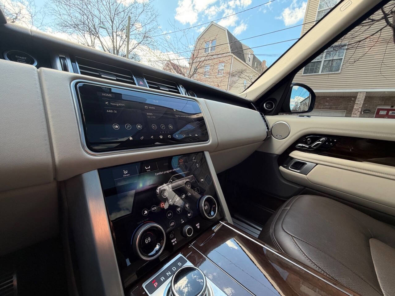 Used 2022 Land Rover Range Rover Westminster Edition image 24