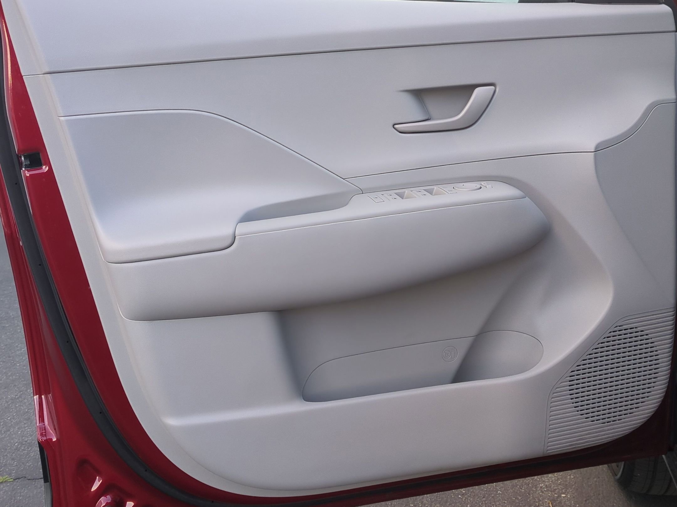 Certified 2025 Hyundai Kona SEL FWD image 15