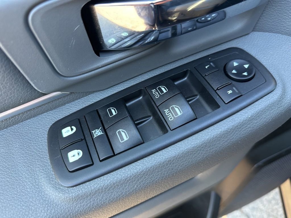 Used 2019 RAM 1500 Classic Warlock image 13