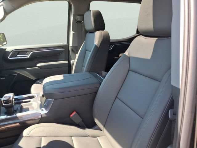 New 2026 Chevrolet Silverado 1500 LTZ w/ LTZ Premium Package AWD/4WD image 19
