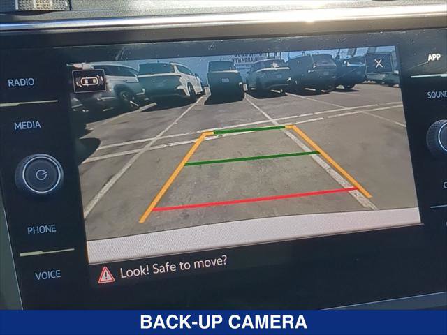 Certified 2022 Volkswagen Tiguan SE w/ Panoramic Sunroof Package FWD image 18