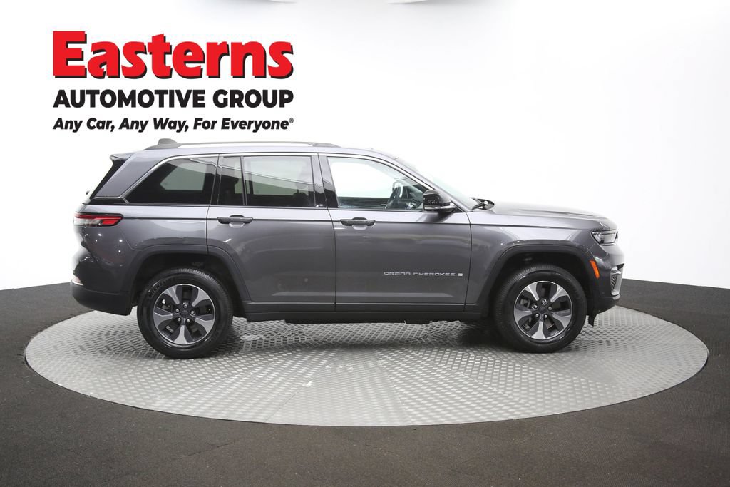 Used 2022 Jeep Grand Cherokee Limited 4xe w/ Luxury Tech Group II AWD/4WD image 49