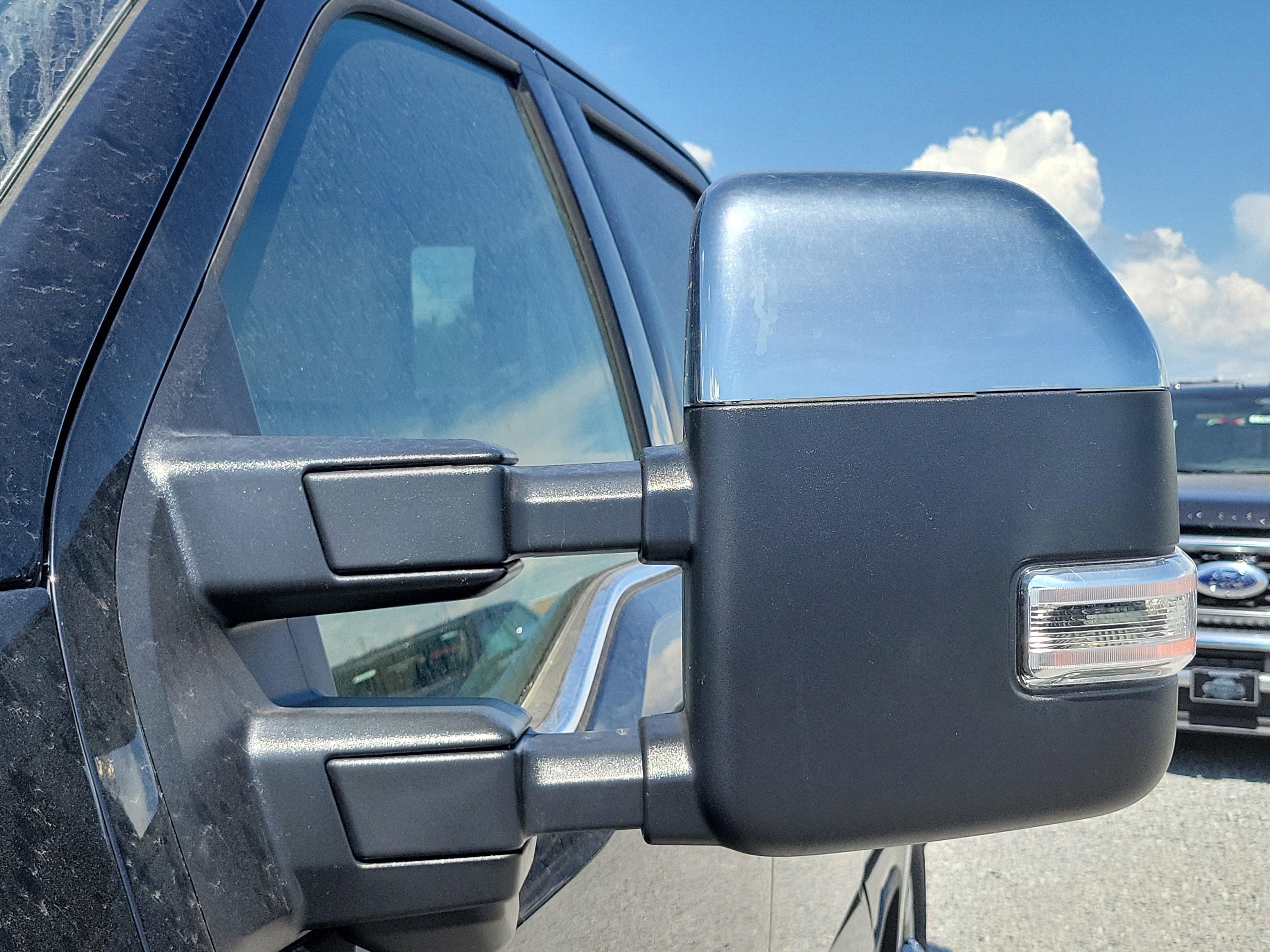 New 2025 Ford F250 Lariat w/ Lariat Ultimate Package image 5