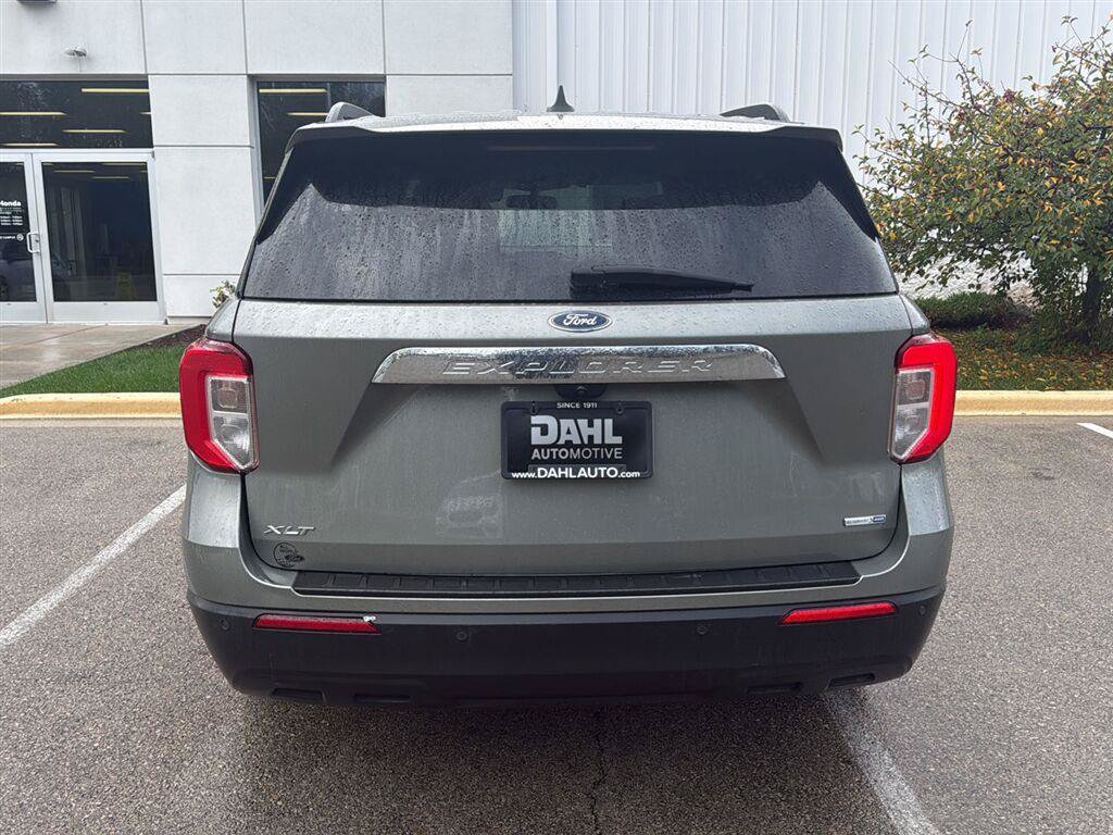 Used 2020 Ford Explorer XLT w/ Comfort Package AWD/4WD image 13