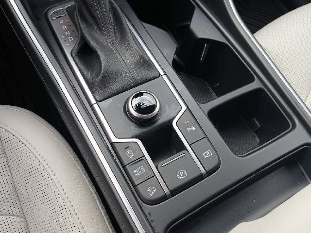 Certified 2024 Kia Sorento S FWD image 28