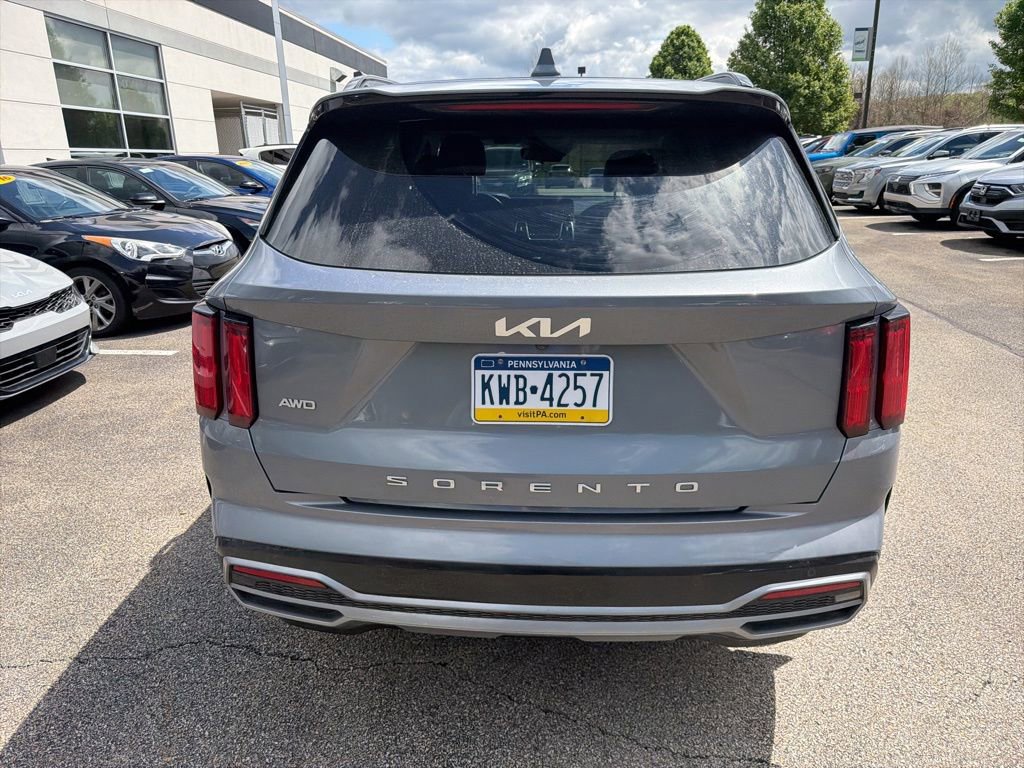 Certified 2022 Kia Sorento SX AWD/4WD image 5