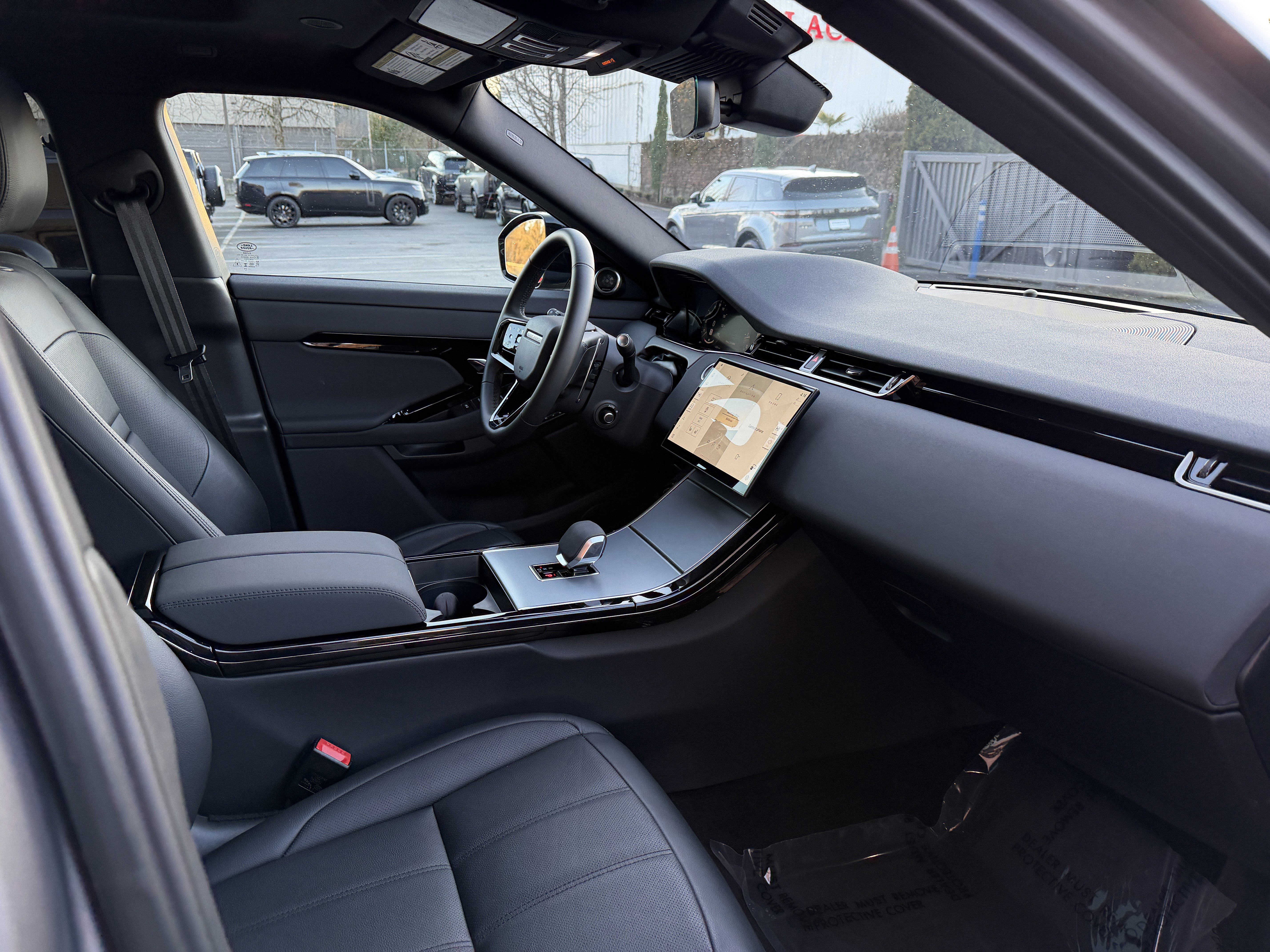 Certified 2025 Land Rover Range Rover Evoque S image 11