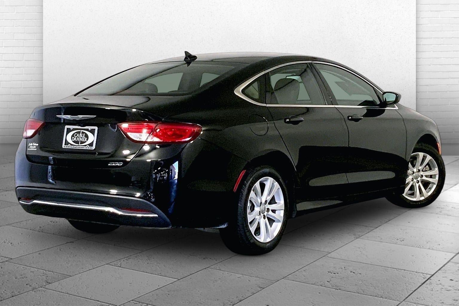 Used 2017 Chrysler 200 Limited Platinum w/ Mopar Interior Package FWD image 13