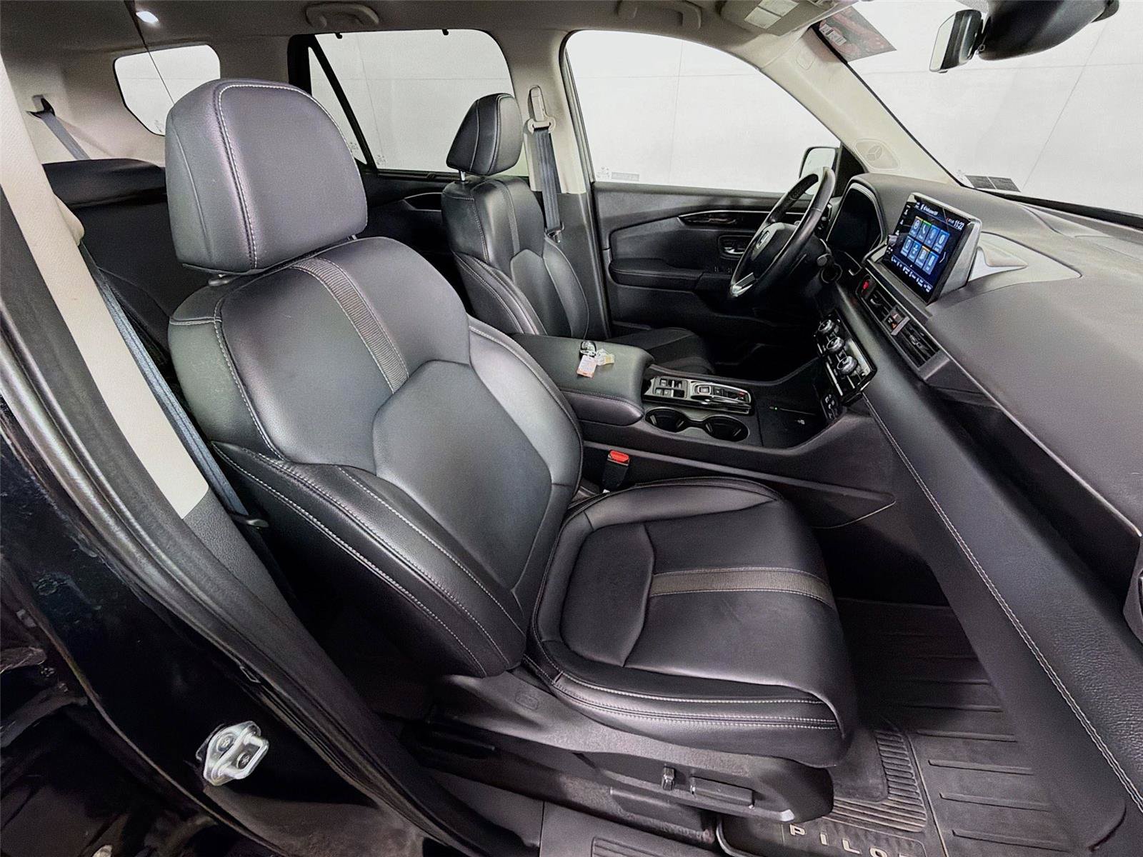 Used 2023 Honda Pilot EX-L image 30