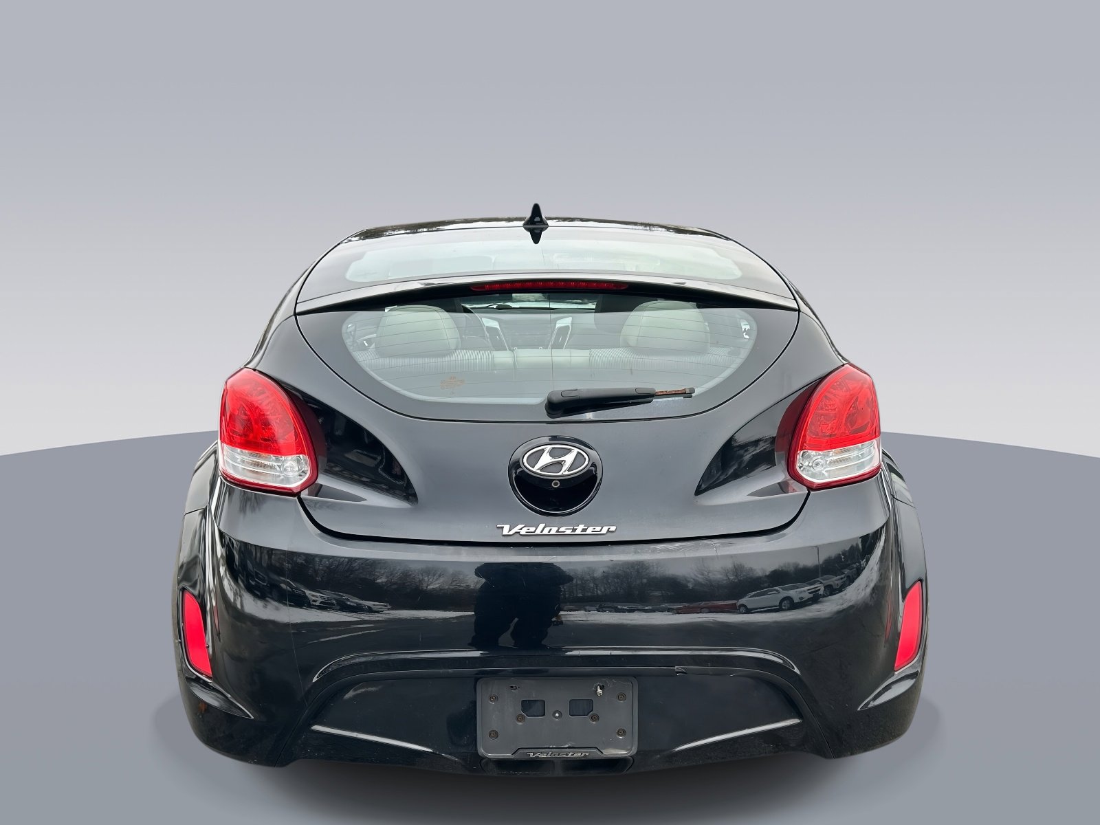 Used 2014 Hyundai Veloster w/ Style Package 02 image 4