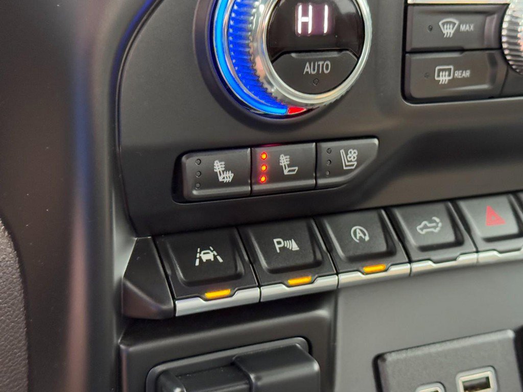 Used 2021 GMC Sierra 1500 Denali w/ Driver Alert Package II image 23