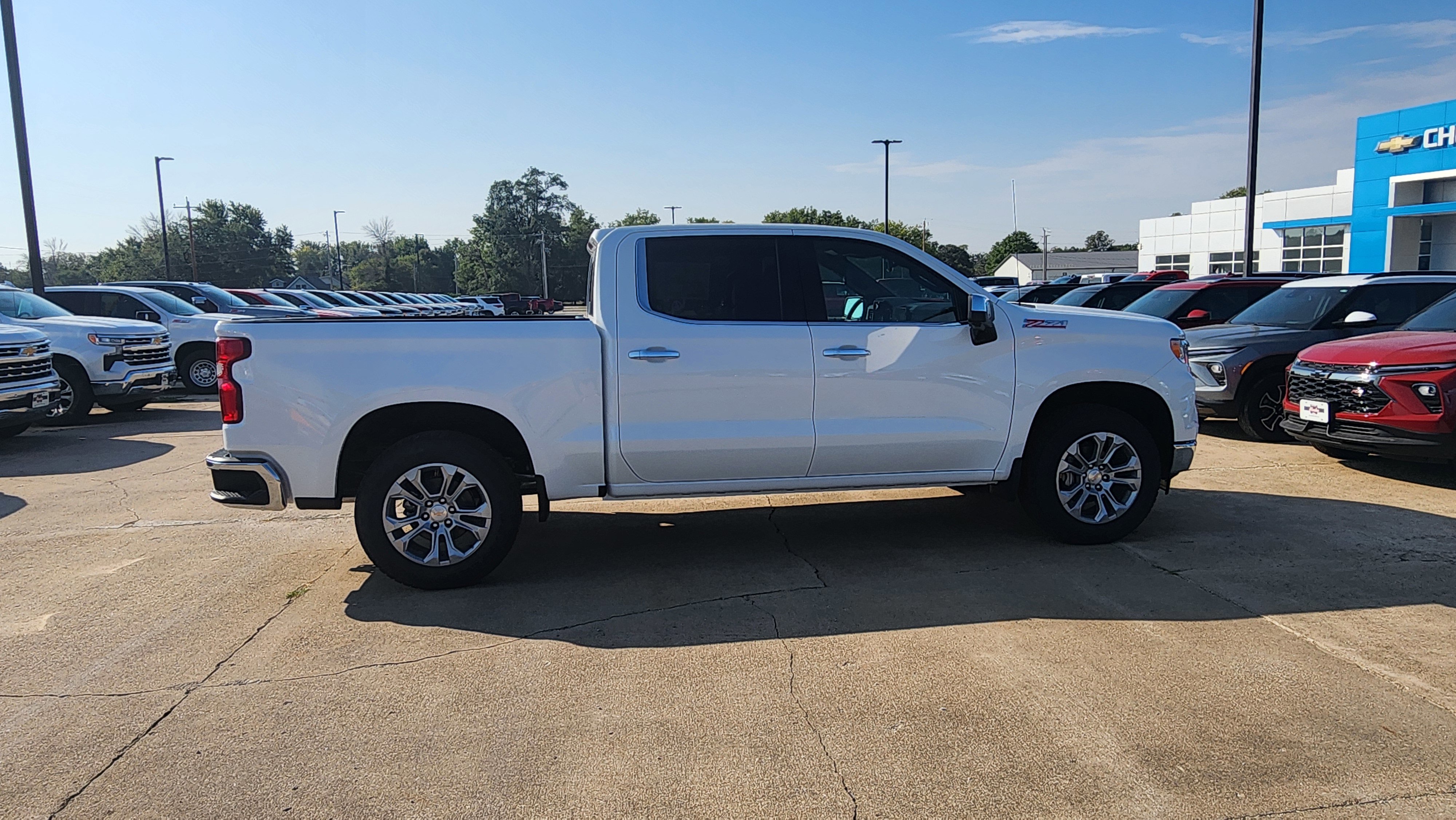 New 2026 Chevrolet Silverado 1500 LTZ w/ Z71 Off-Road Package image 5
