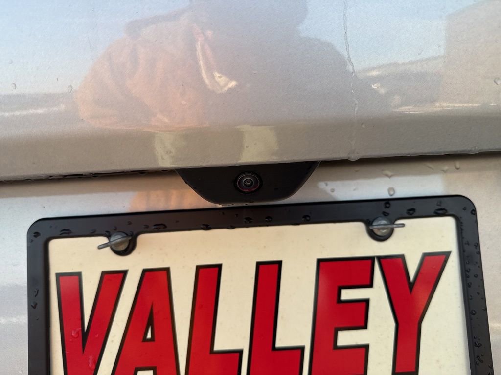 New 2025 Jeep Grand Cherokee L Laredo image 3