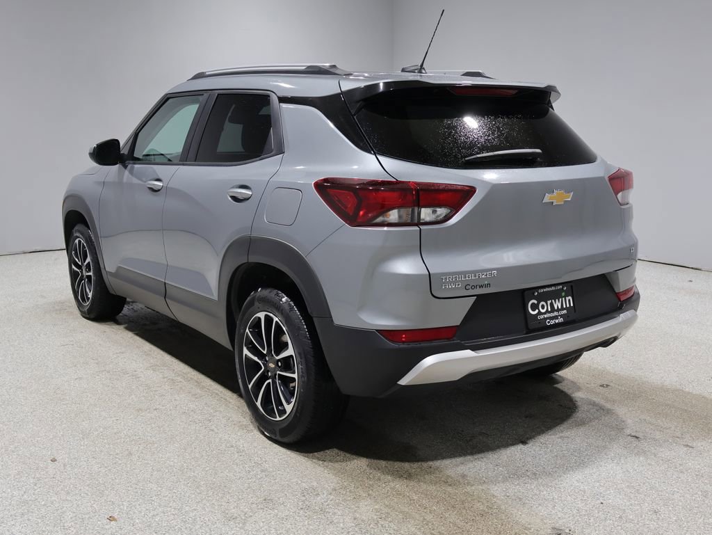 Used 2025 Chevrolet TrailBlazer LT image 5