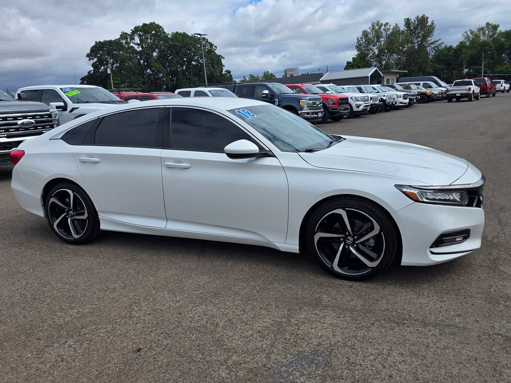 Used 2018 Honda Accord Sport image 3