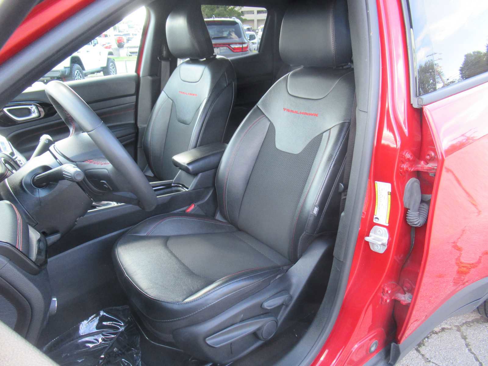 Used 2023 Jeep Compass Trailhawk image 23