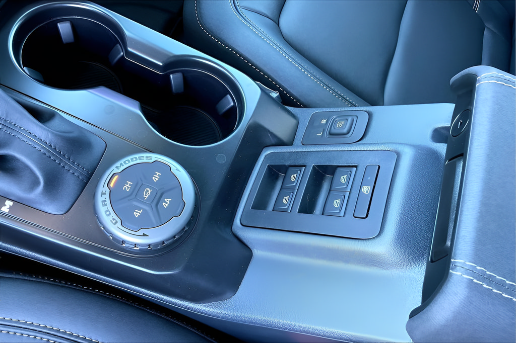New 2025 Ford Bronco Badlands AWD/4WD image 13