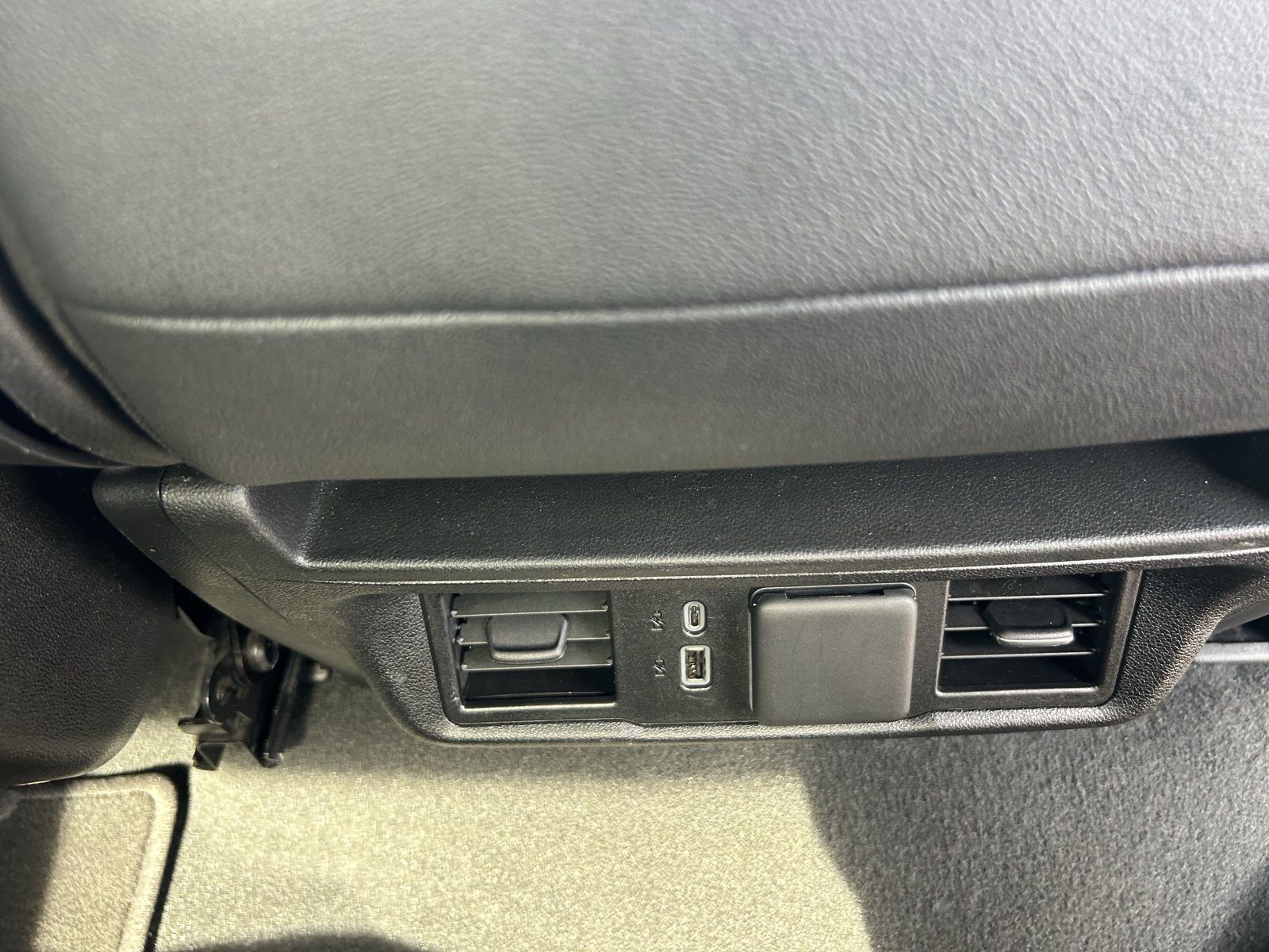 Certified 2025 GMC Sierra 1500 SLT RWD image 14