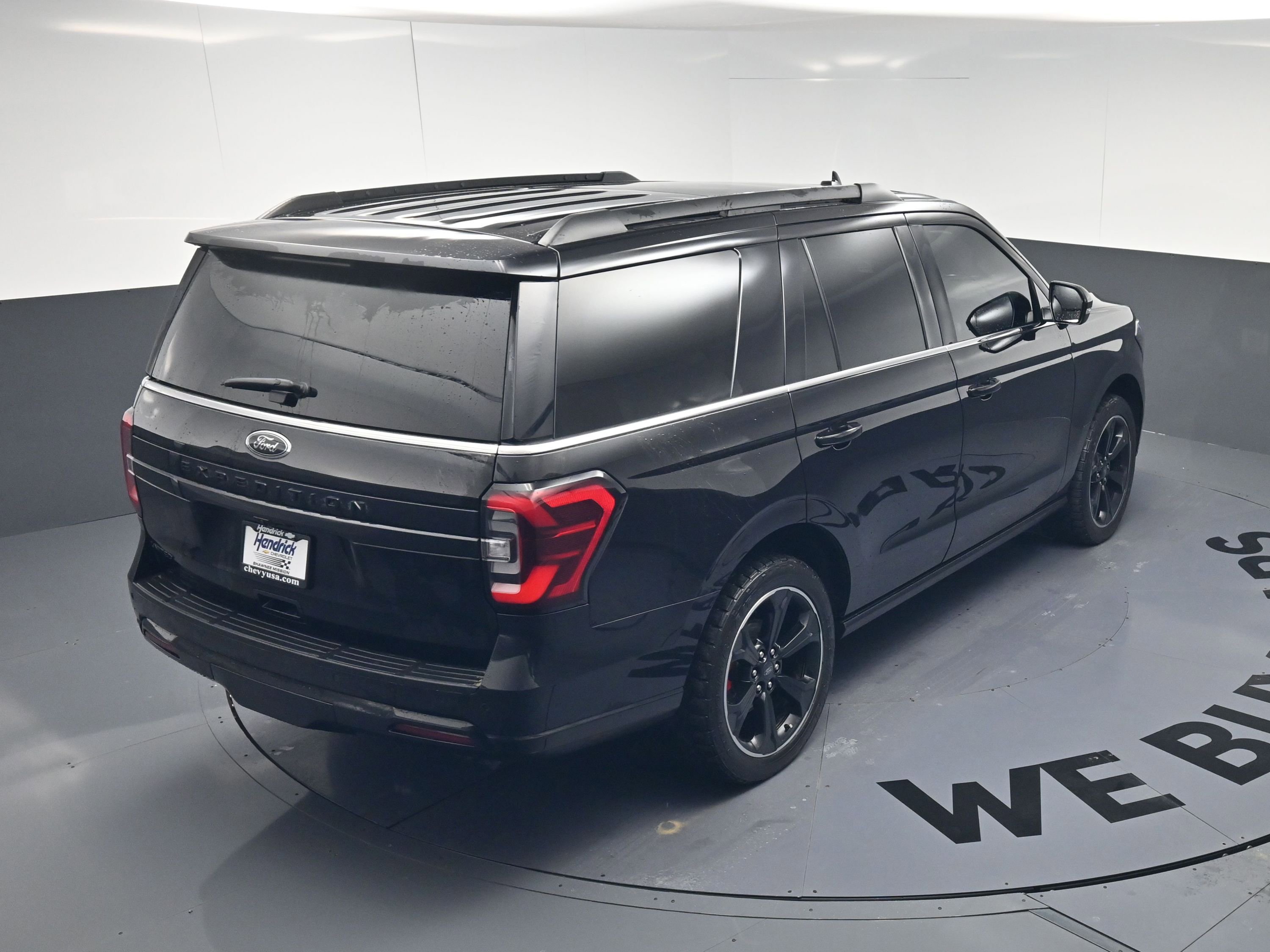 Used 2022 Ford Expedition Limited image 25