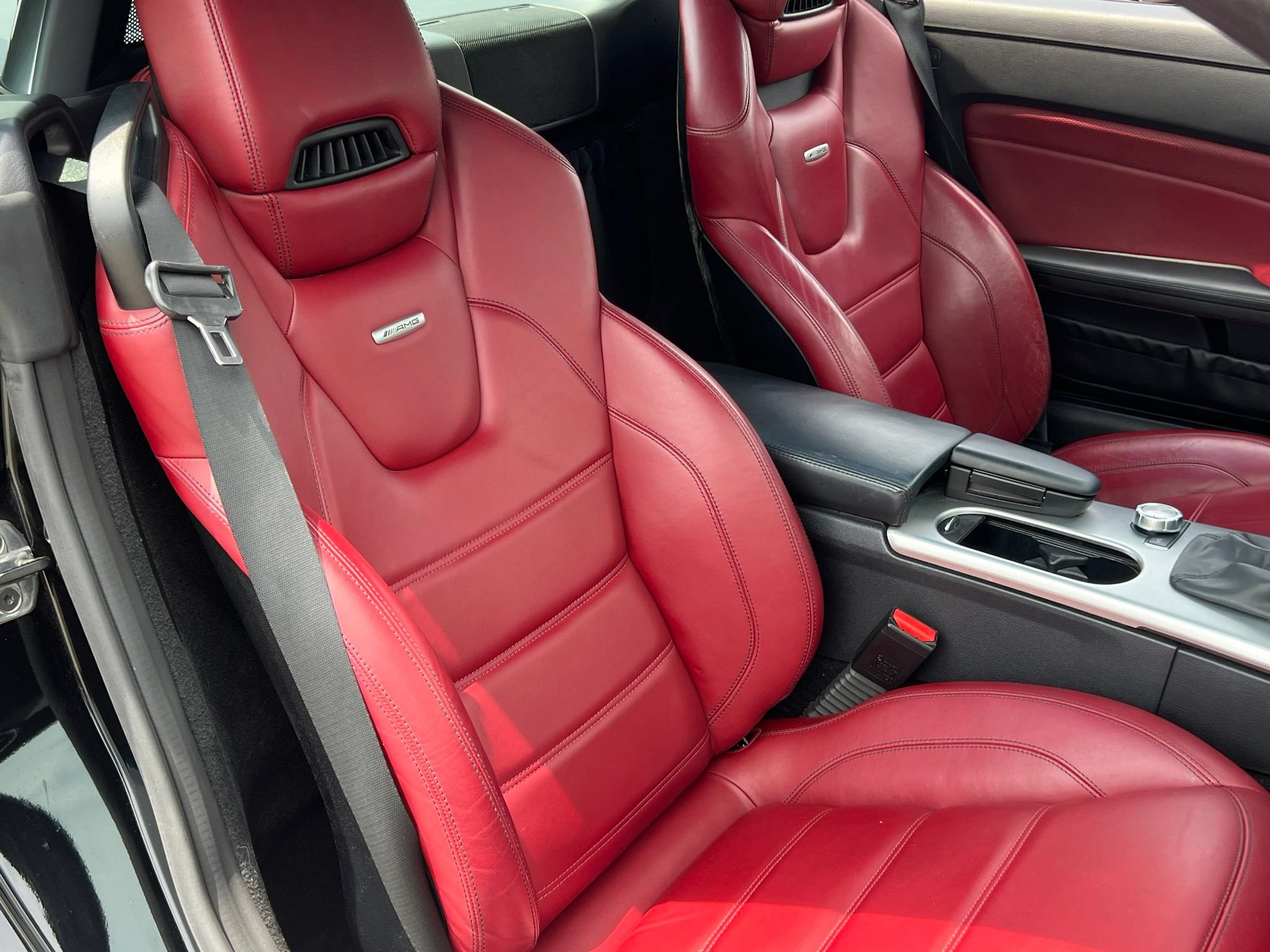 Used 2015 Mercedes-Benz SLK 55 AMG image 22