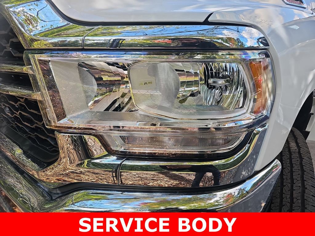 Used 2024 RAM 2500 Tradesman w/ Chrome Appearance Group image 26