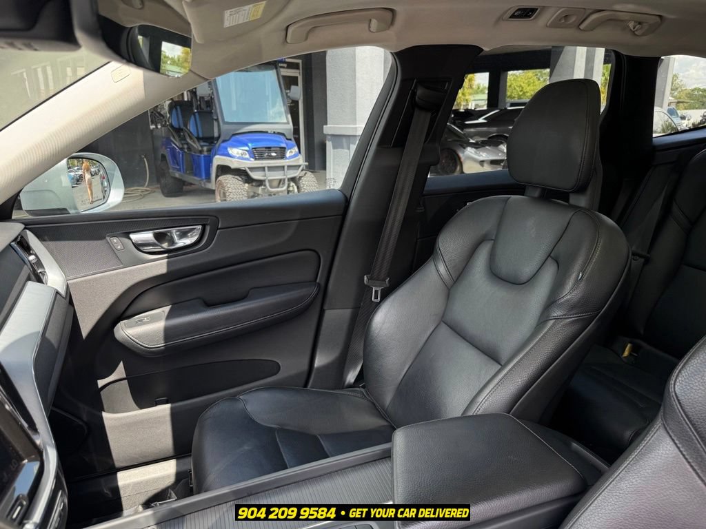 Used 2018 Volvo XC60 T6 Momentum w/ Vision Package AWD/4WD image 25